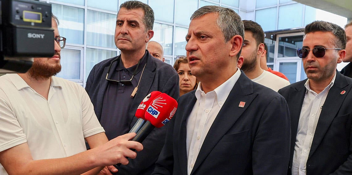 Özgür Özel'den iktidara tepki: Tutuklamaları kaide haline getiren sizsiniz