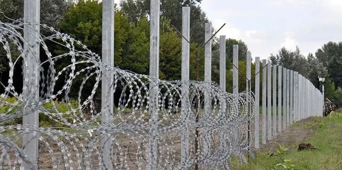 Hindistan yüzlerce Müslüman'ı hukuka aykırı şekilde Bangladeş'e sınır dışı etti