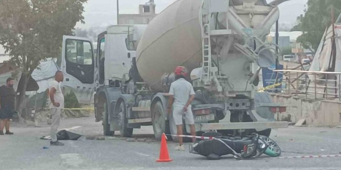 Beton mikseri motosikleti ezdi: 2 ölü