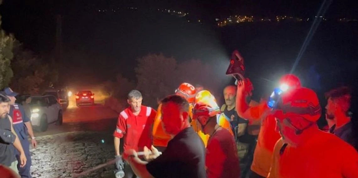 Bursa’daki yangına gönüllü geldiler, uçurumda can verdiler
