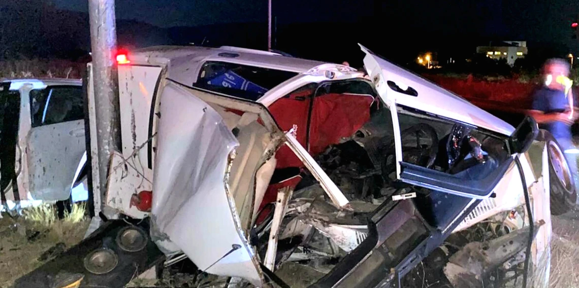 Kaza sırasında açılan kapıdan inip koşarak uzaklaşan genç şaşırttı