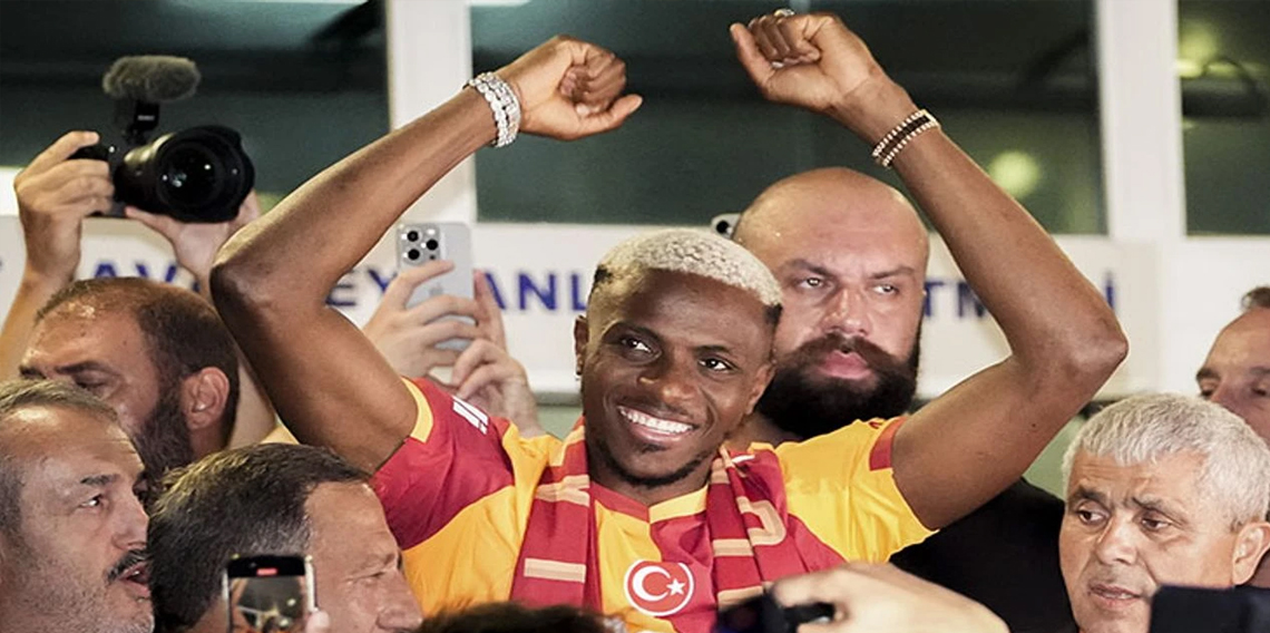 Victor Osimhen, İstanbul’a geldi