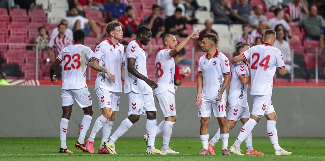 Samsunspor hazırlık maçında kardeş Dunkerque’yi 1-0 yendi
