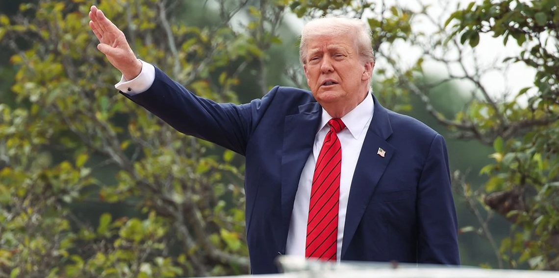Trump’tan Beyaz Saray çatısına 
