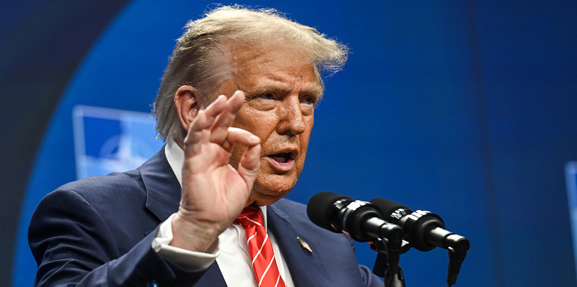 Trump, çip ve yarı iletken ithalatına yüzde 100 gümrük vergisi uyguladı