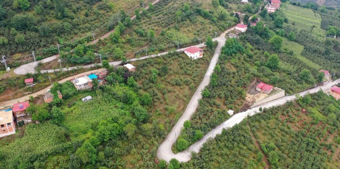 Ordu’da beton yol çalışmaları devam ediyor