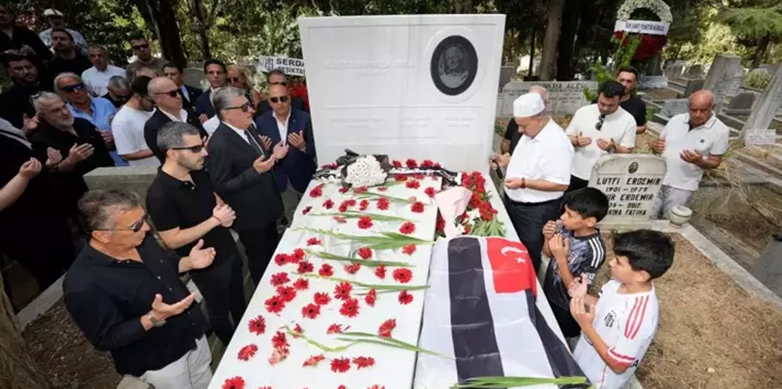 Efsane başkanı Süleyman Seba kabri başında anıldı