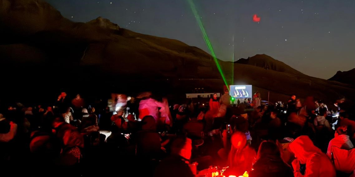 Gökyüzü tutkunları, meteor yağmurunu Kayseri’nin zirvesinde izledi