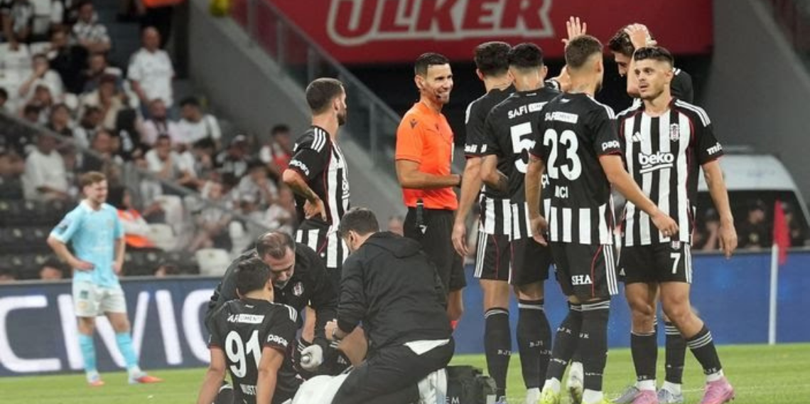 Beşiktaş'ta büyük şok! Genç Mustafa topa değmeden sakatlandı