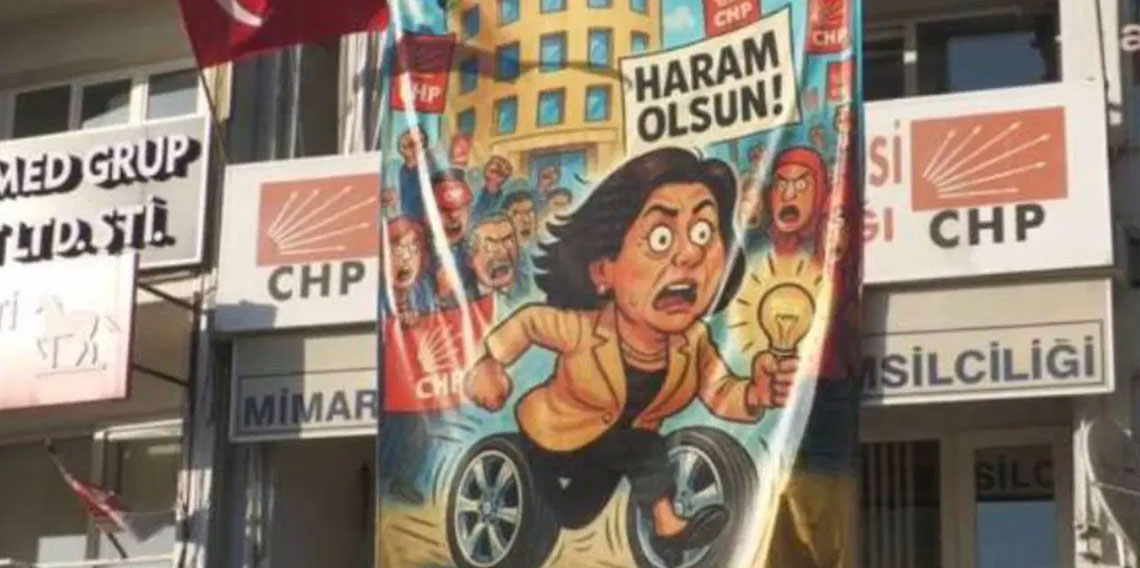 CHP binasına Özlem Çerçioğlu pankartı asıldı: 'Haram olsun!'