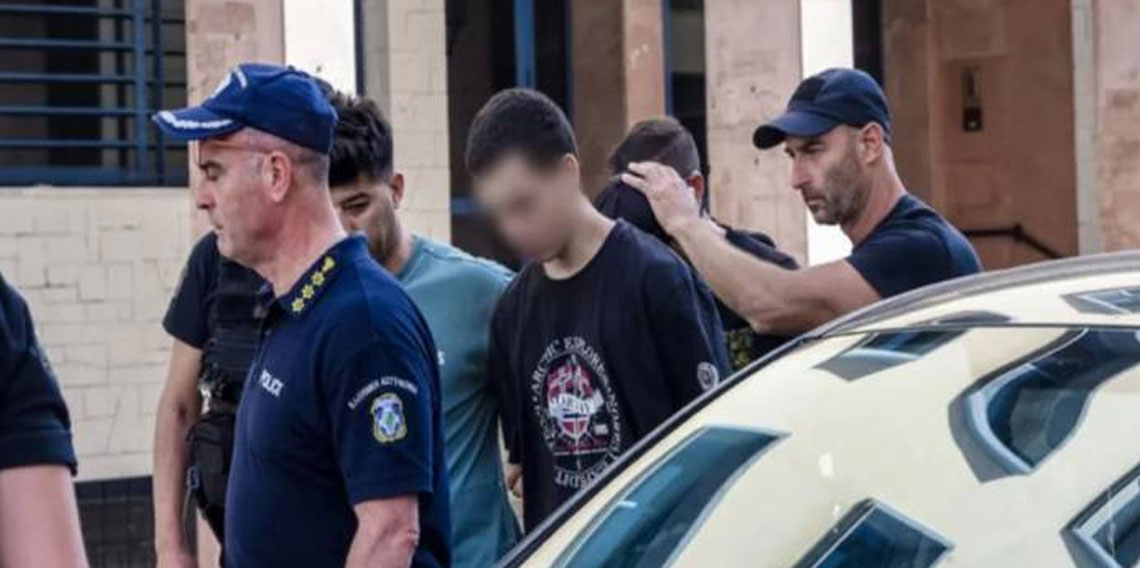 Yunanistan'da ormanları yakan 3 genç hakim karşısına çıktı