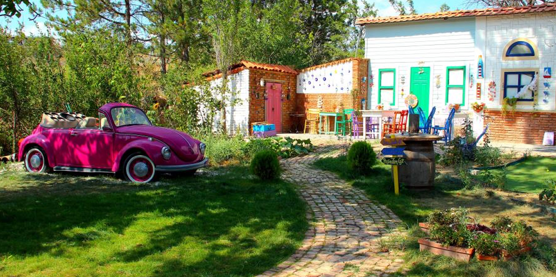  Kadın girişimci eski balık lokantasını fotoğraf platosuna dönüştürdü
