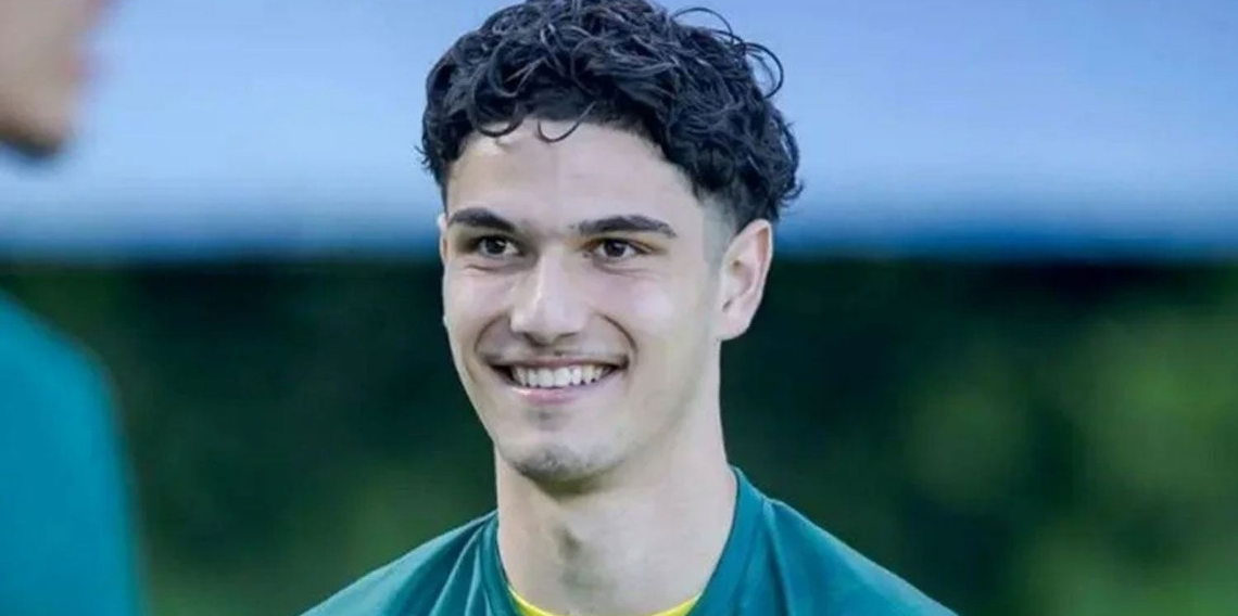 Özder Özcan Napoli'ye İmza Attı Sosyal Medya Yıkıldı 