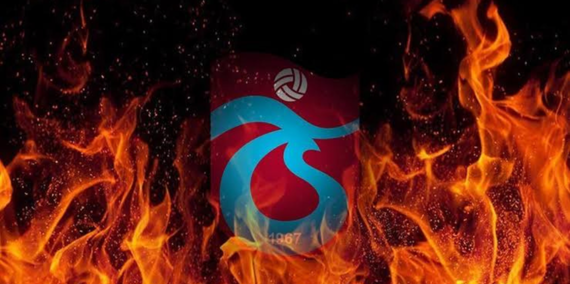 Trabzonspor İmzayı Attırdı! Bir yıl daha fırtına'da