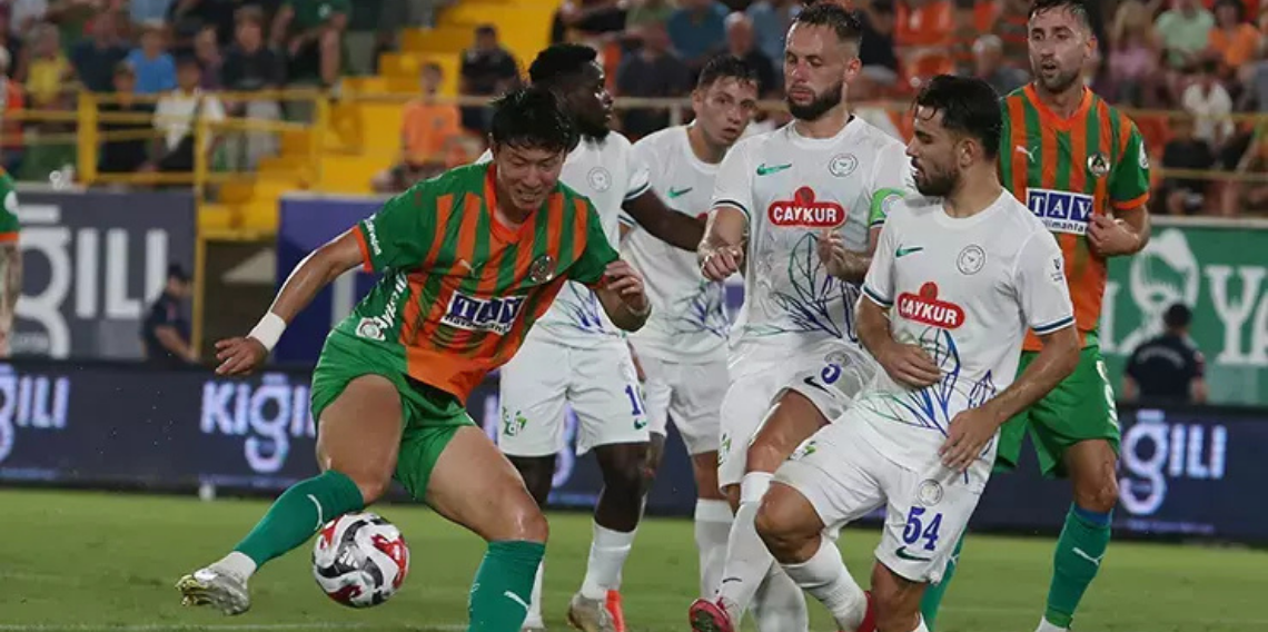 Çaykur Rizespor, Alanya'da bir puana razı oldu