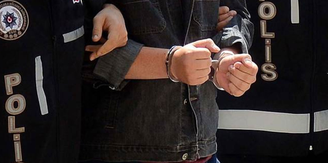 Antalya'da uyuşturucu operasyonu: 2 zanlı yakalandı