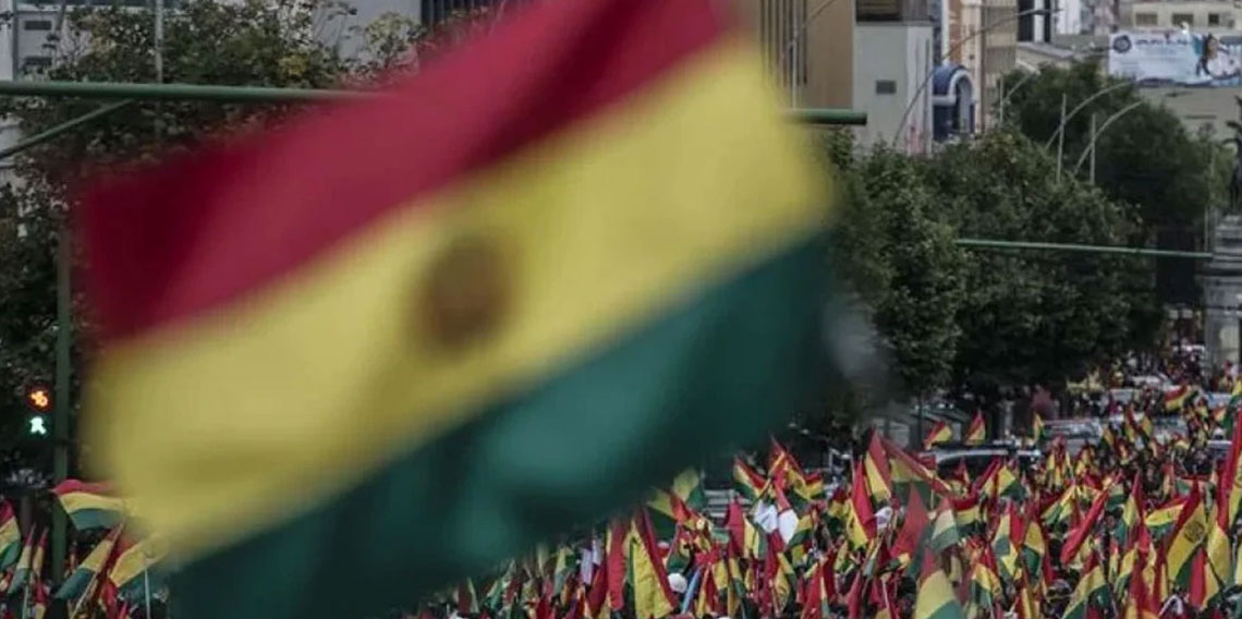 Bolivya'da halk, devlet başkanını belirlemek üzere sandık başına gitti