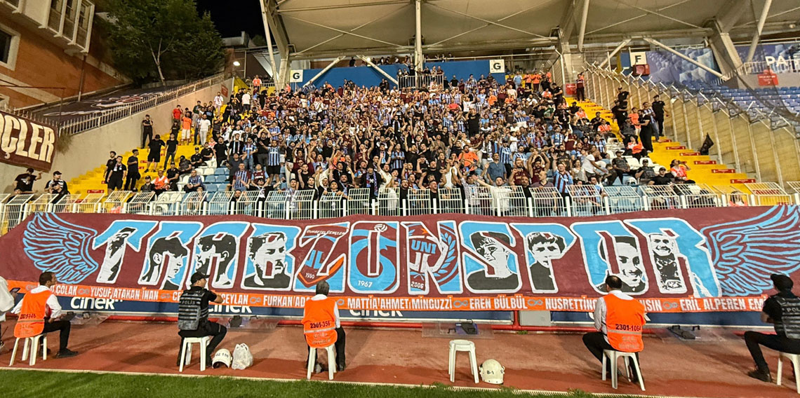 Trabzonspor, taraftarı yerini aldı