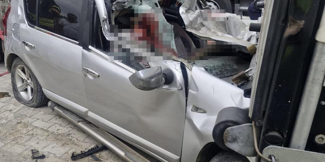 Samsun’da otomobil tırın altına girdi: 1 ölü, 3 yaralı