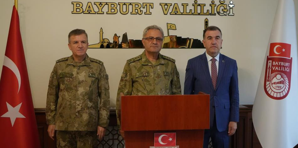Kara Kuvvetleri Komutanı Orgeneral Tokel Bayburt'ta
