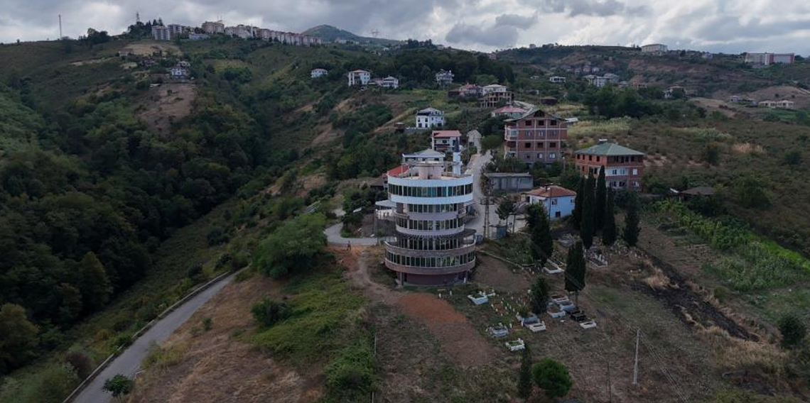 Atıl durumda bulunan bina Alzheimer Gündüz Bakımevi olarak hizmet verecek