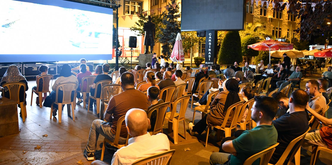 Trabzon'da Yazlık Sinema Keyfi Devam Ediyor