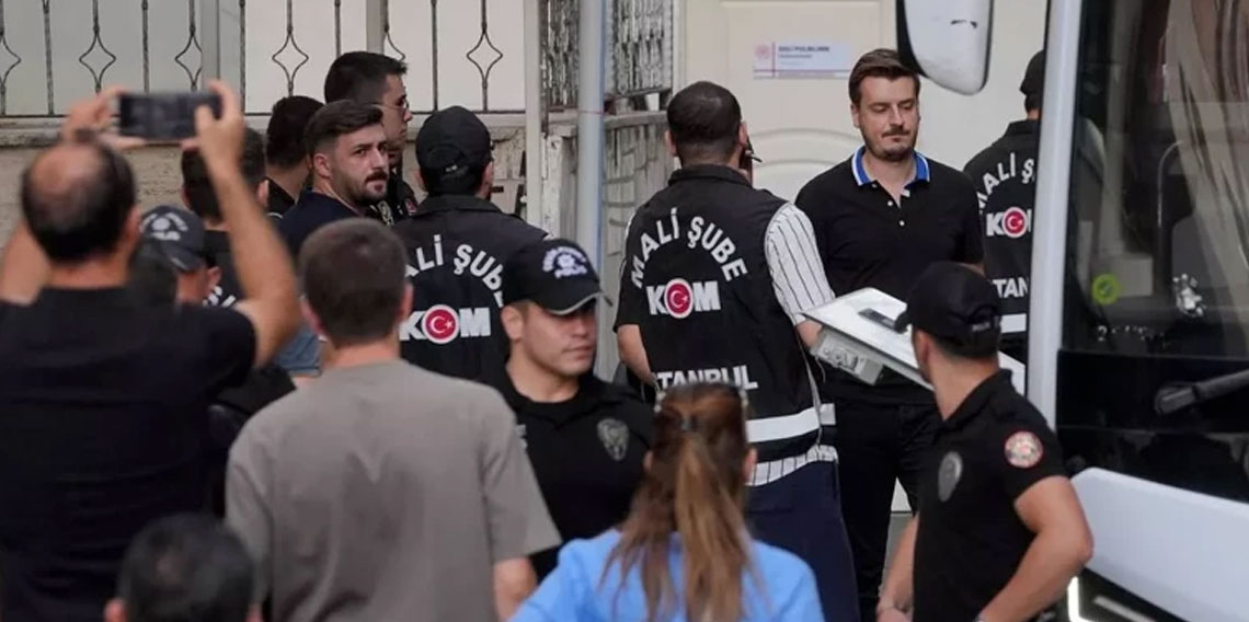 İBB'ye yolsuzluk soruşturması! 4 ismin ev hapsi kaldırıldı
