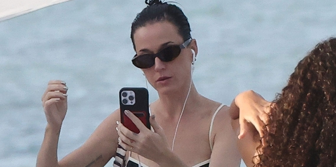 Katy Perry konser ekibiyle Miami sahilinde tatil yaptı