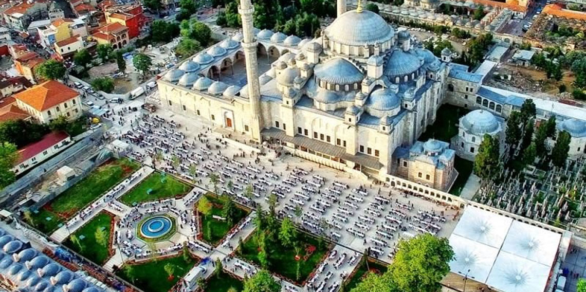 Fatih Camii Nerede? İstanbul’un Tarihi Simgesi Hakkında Bilmeniz Gerekenler