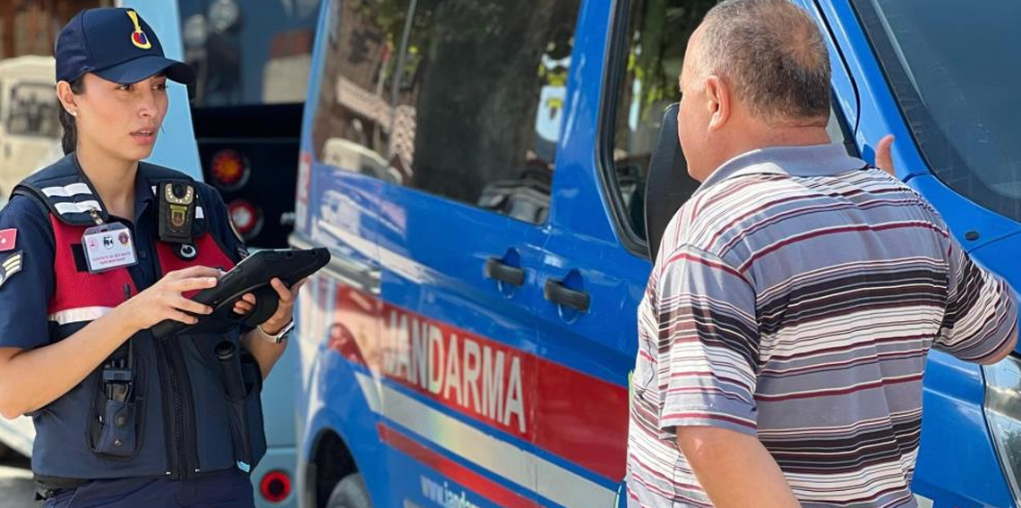 Karabük Jandarmasına 112 Acil Çağrı Merkezi uyumlu tablet desteği
