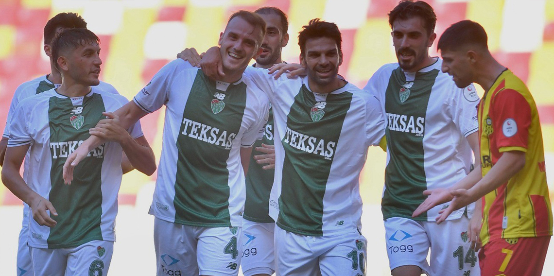 Bursaspor sezona tarihi galibiyetle başladı: 8-0