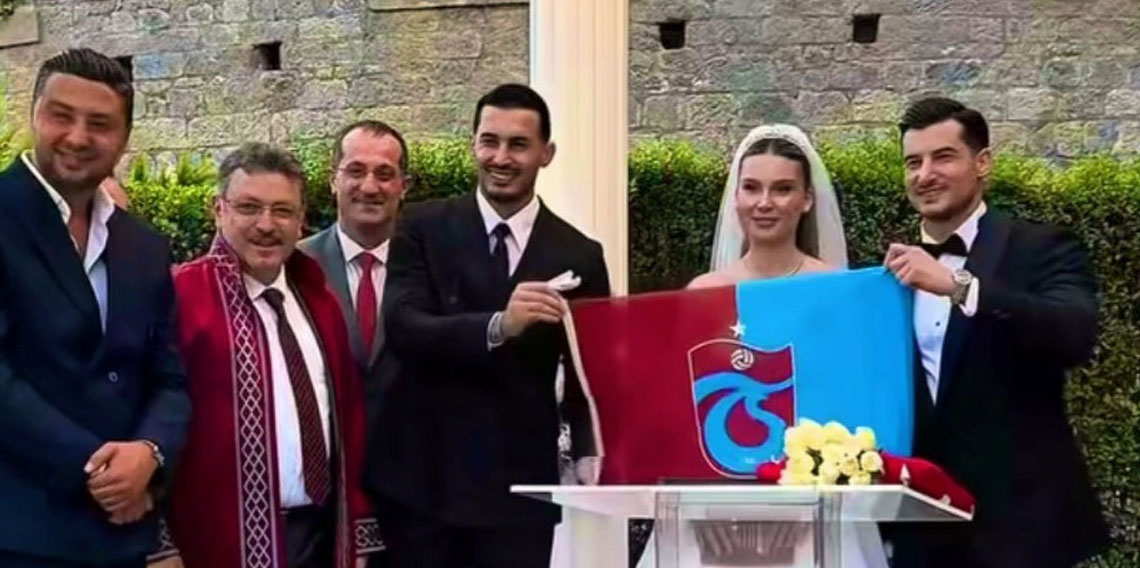 Uğurcan Çakır, ağabeyinin düğününde bayrak açtı!