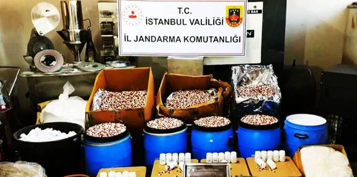 İstanbul'da operasyon: 847 bin 600 uyuşturucu hap ele geçirildi