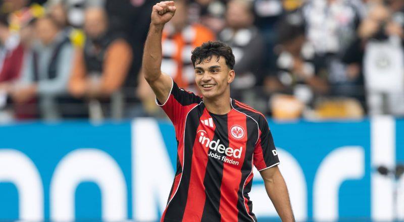 Can Uzun yine attı! Frankfurt farklı kazandı!