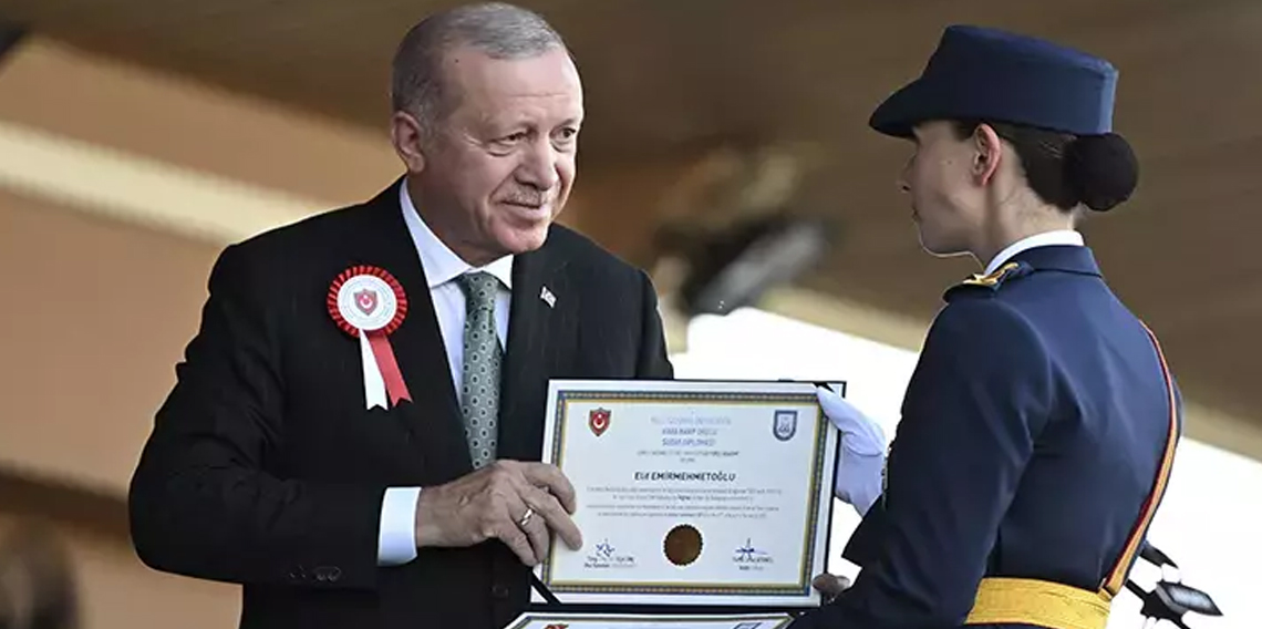 MSÜ Harp Okulları Diploma Alma ve Sancak Devir Teslim Töreni