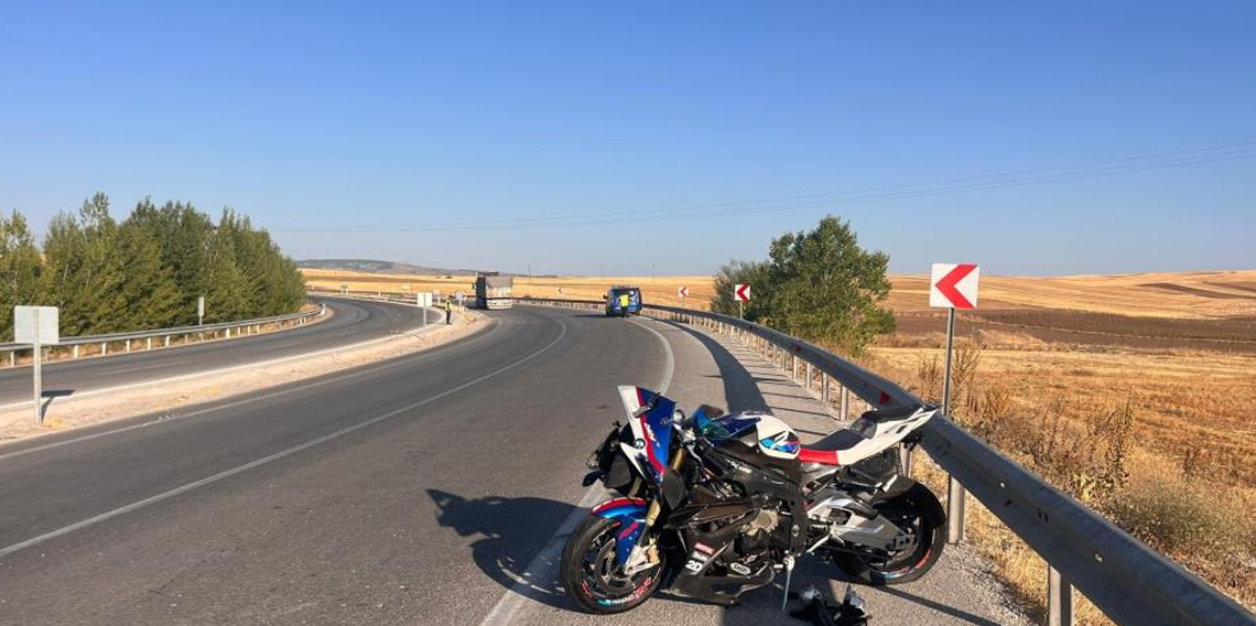Motosiklet kazasında ağır yaralanan sürücü hayatını kaybetti