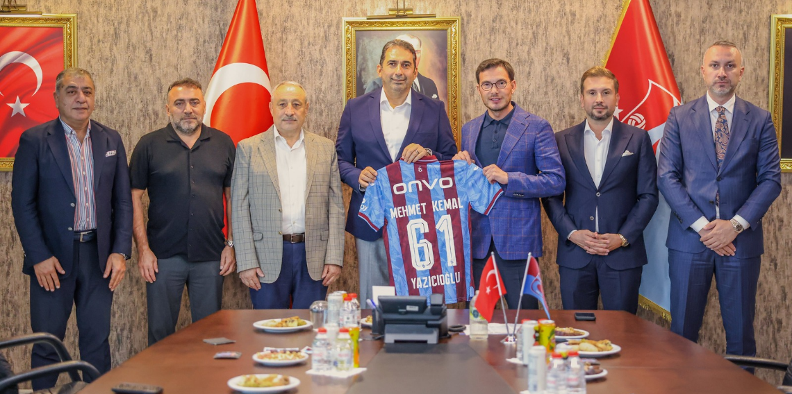 Mehmet Ali Yılmaz Tesislerinde Dostluk Yemeği