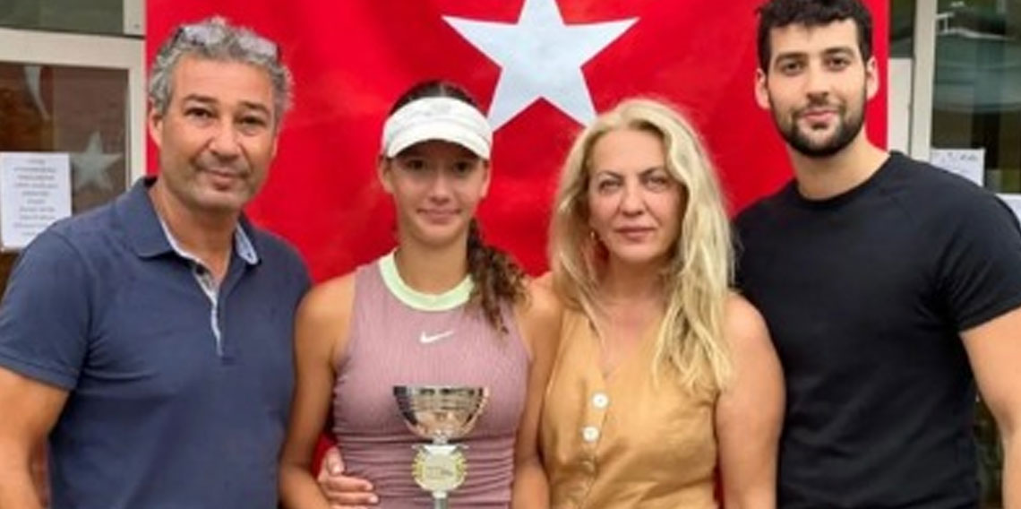 'KRAL' babanın 'ŞAMPİYON' kızı