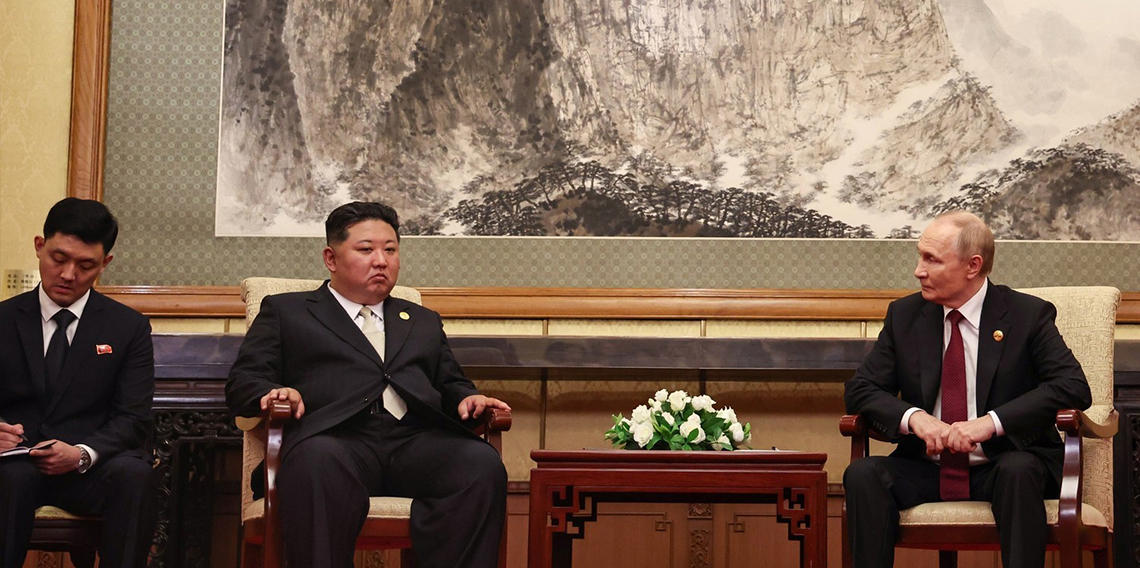 Putin, Kuzey Kore lideri Kim ile bir araya geldi