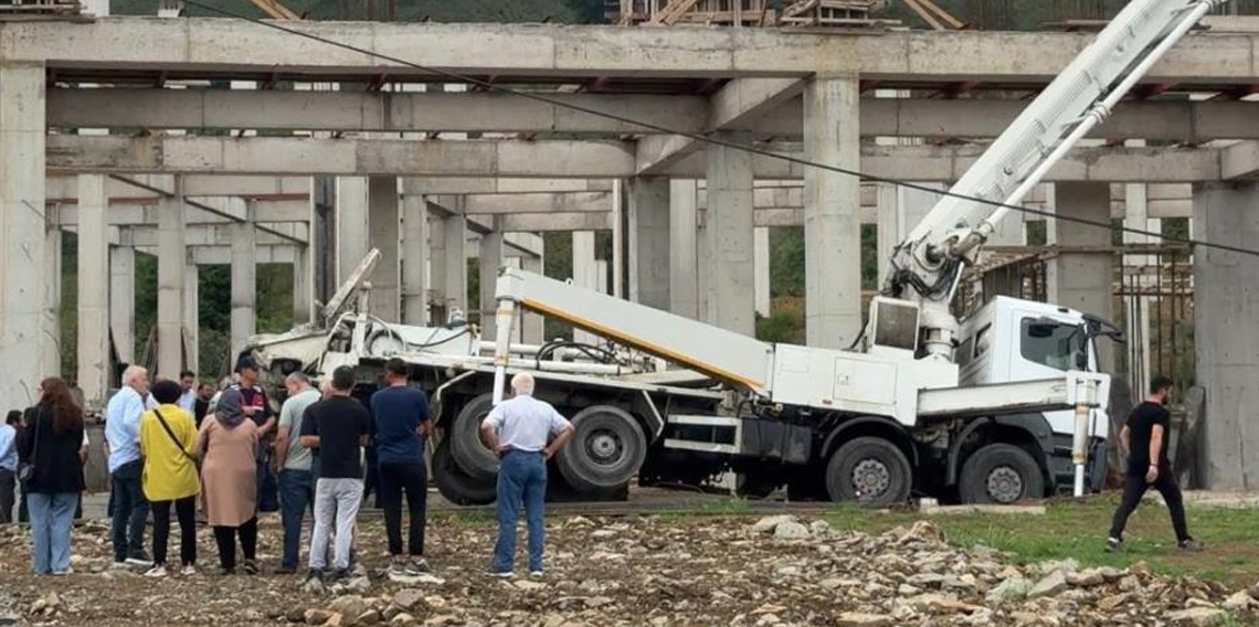 Ordu'da inşaatta beton mikseri devrildi: 1 ölü