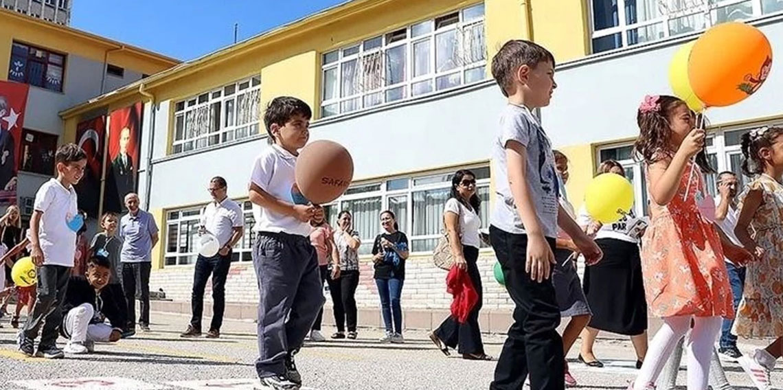 Yaz tatili bitti, okul başlıyor! Yaklaşık 18 milyon öğrenci ders başı yapacak
