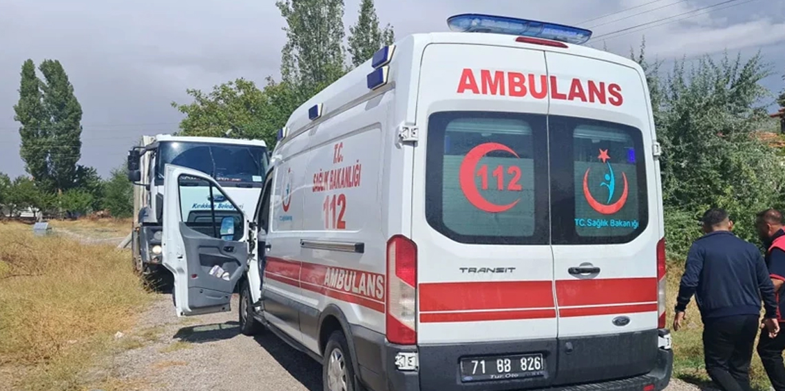Çöp kamyonunun geri manevrası faciaya yol açtı