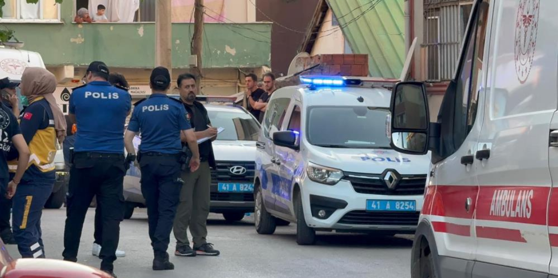 Anne ve 5 yaşındaki kızı evde ölü bulundu