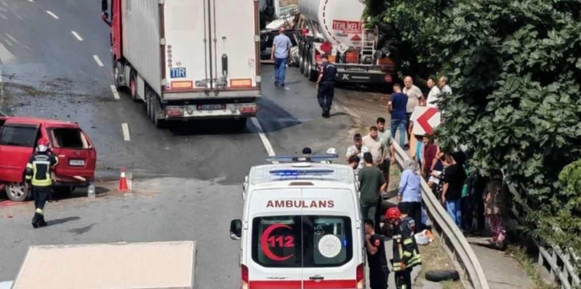 Trabzon'da otoyol faciasından dönüldü! Yaralılar var