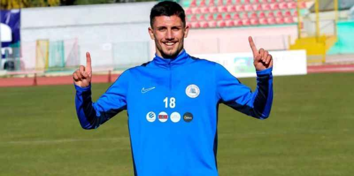 Samet Karakoç’tan Antalyaspor’a 3+1 yıllık imza