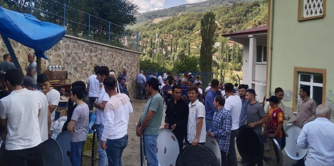 Sarıdibek Mahallesi’nde Mevlid-i Nebi coşkusu