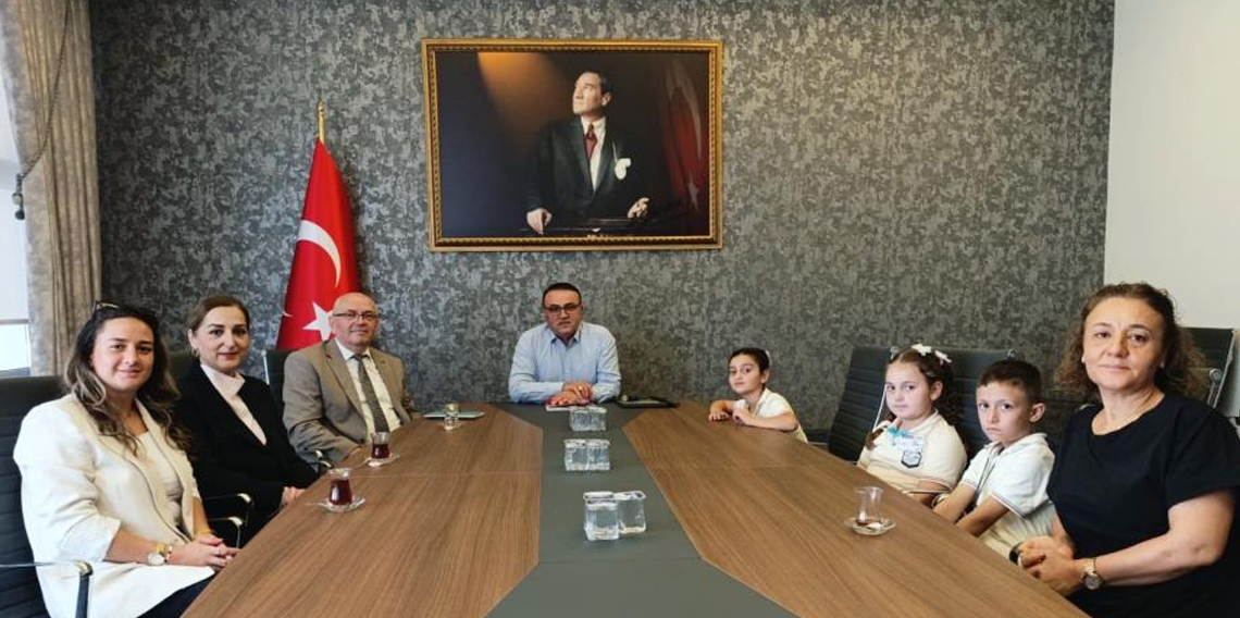 Düzceli öğrenciler yeşil vatan için 207 fidan dikti