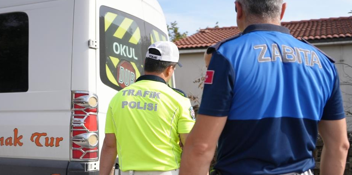 Öğrencilerin güvenli seyahat etmesi için zabıta ve polis teyakkuza geçti