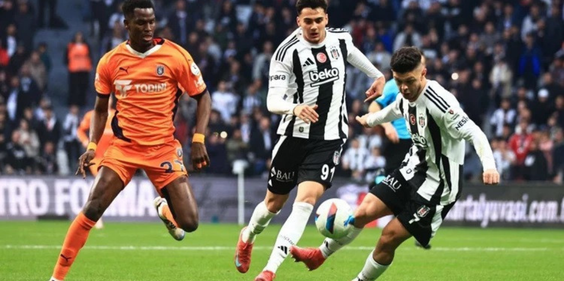 Beşiktaş evinde Başakşehir'i ağırlıyor