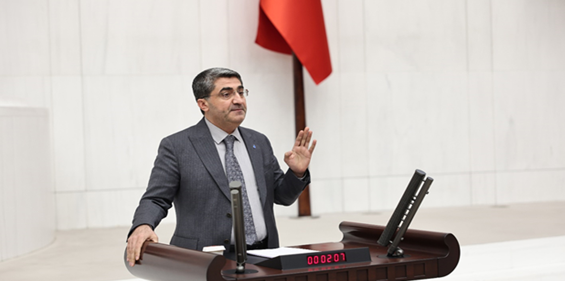 DEVA Partili Ekmen:  Gülnar kuş üzümünün tescili, değerini artıracaktır